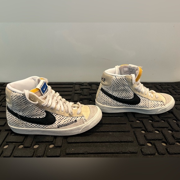 Size 5Y- Nike Blazer Mid '77 Alter & Reveal - Picture 4 of 6